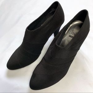 Impo Stretch ankle booties | Black | 6.5